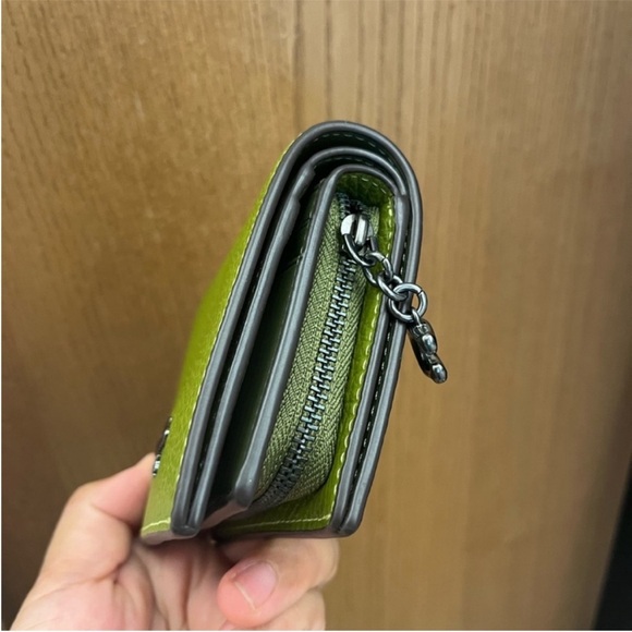 Coach Pebble Leather Snap Wallet #C2862 - Picture 5 of 9